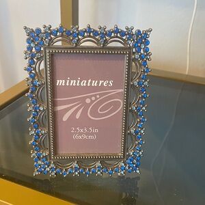 Elegant Blue Beaded Photo Frame